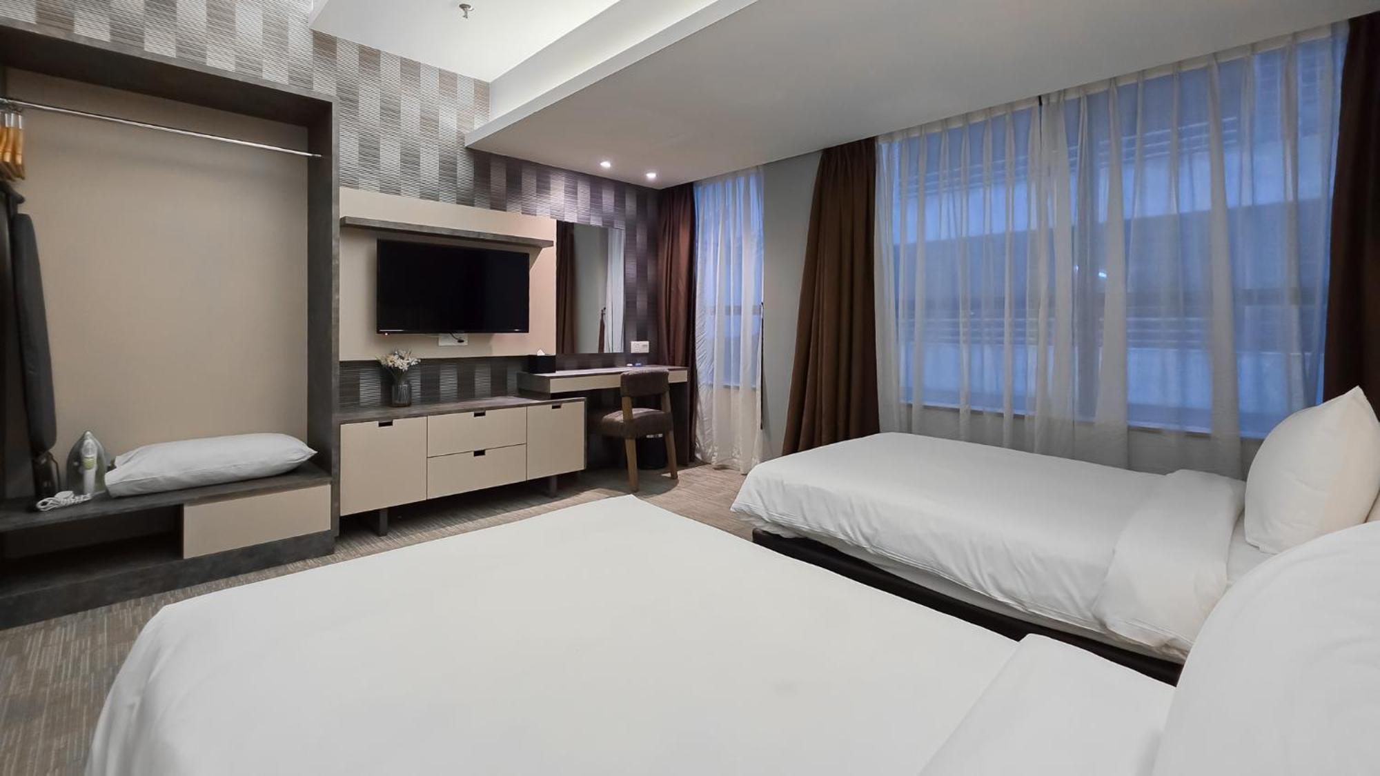 Fives Hotel Dnp Johor Bahru Exterior photo