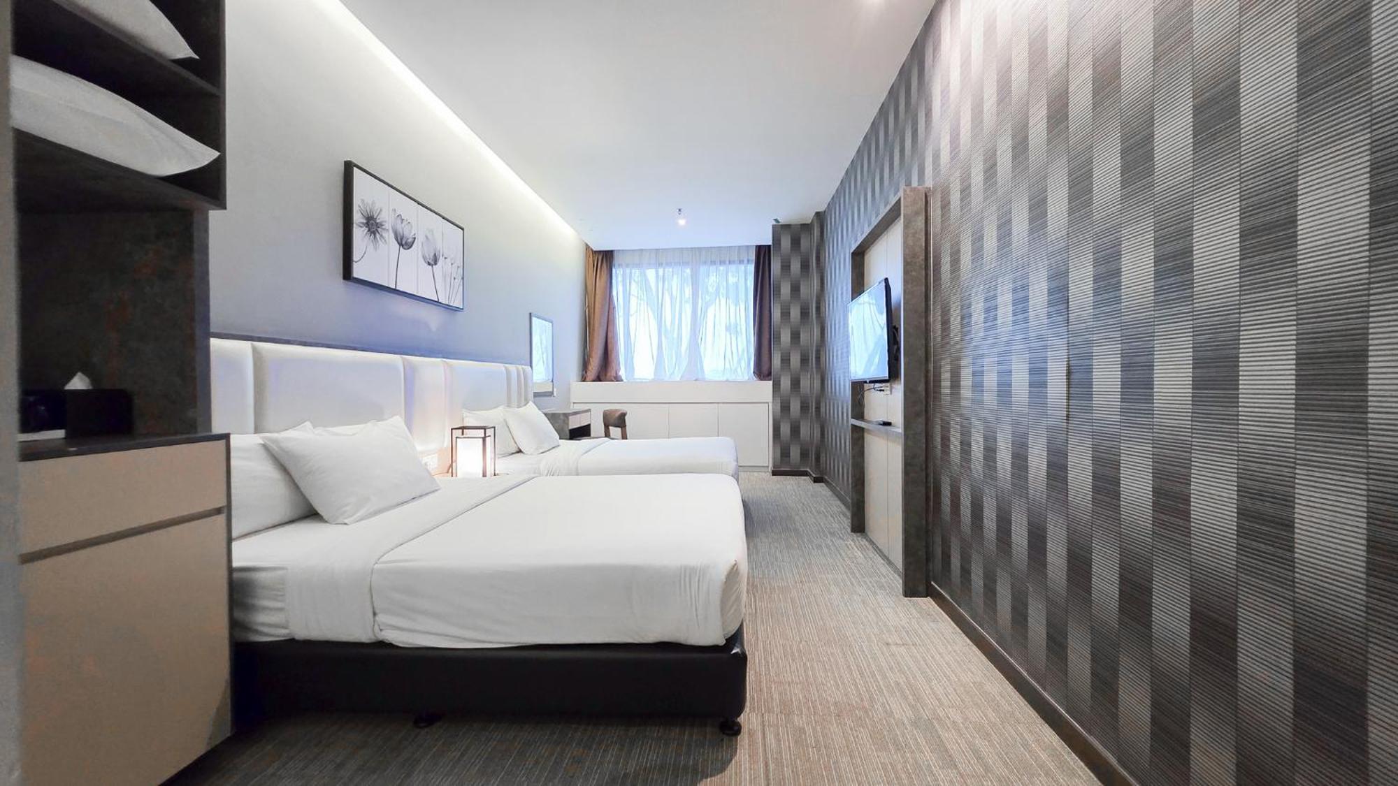 Fives Hotel Dnp Johor Bahru Exterior photo